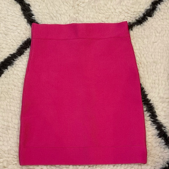 BCBG Bodycon Skirt Hot Pink NWT - Picture 2 of 7
